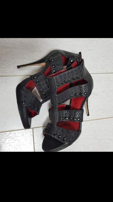 Szpilki Karen Millen 37