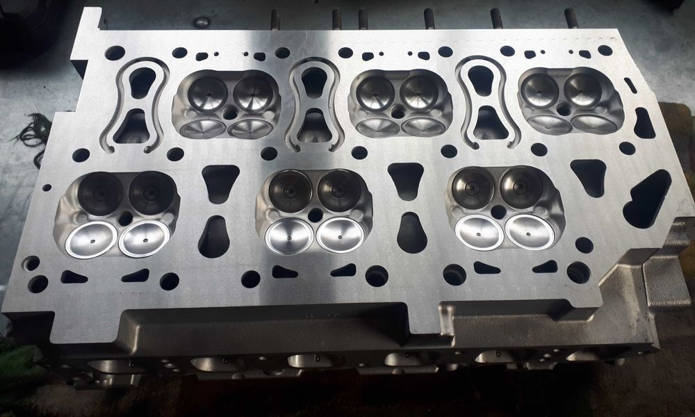 głowica VR6 VW T5 3.2FSI Touareg Audi A6 A8 Q7 022.103.373C