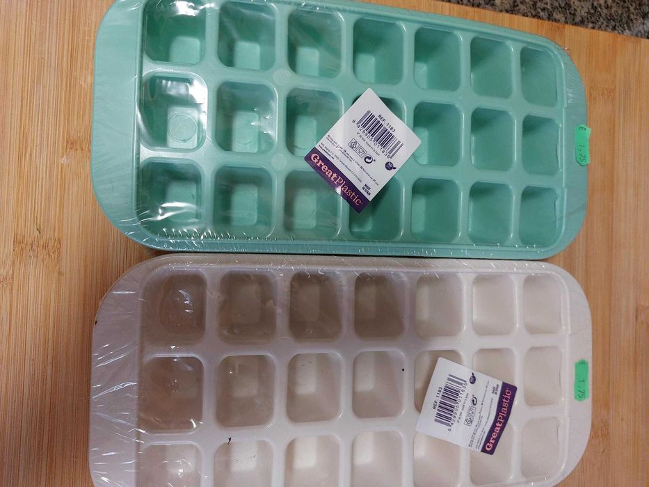 Caixas de preservação alimentos com oferta couverts gelo novas