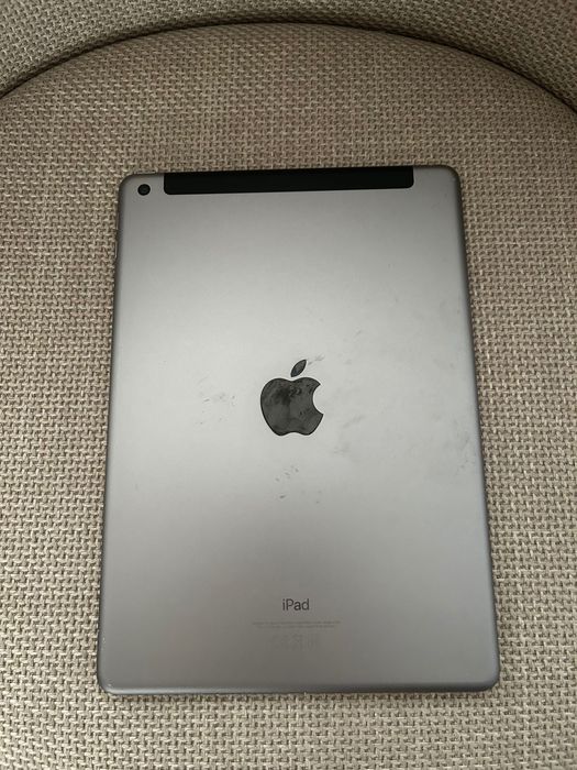 iPad 6  128 gb. LTE
