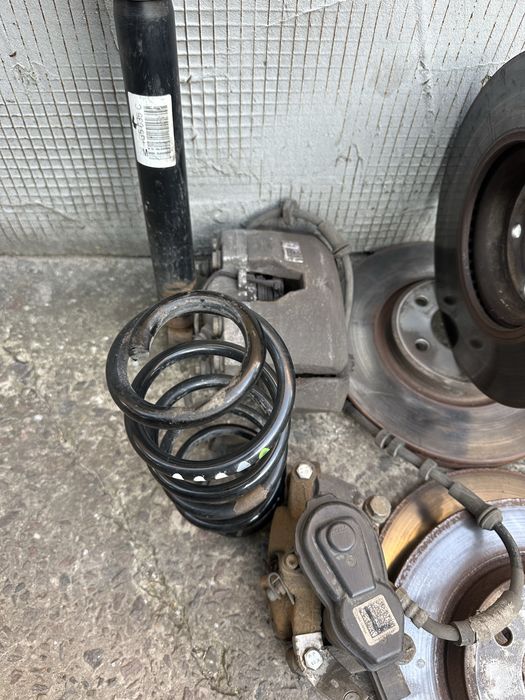 Поворотний кулак цапфа ауді audi а6 с7