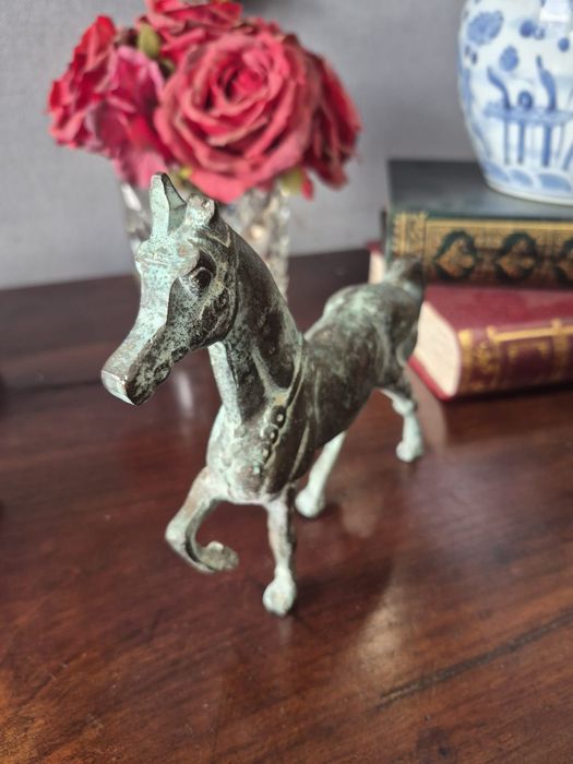 Estatueta de Cavalo em Bronze  com Pátina Verde (Estilo American Saddlebred)