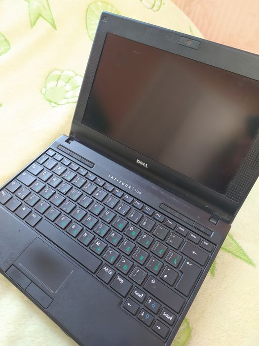 Ноутбук DELL Latitude 2120