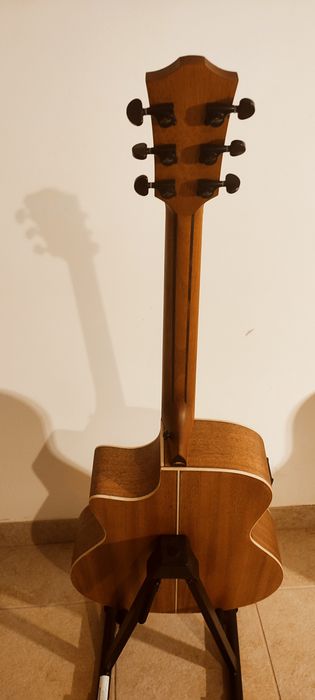 Guitarra Bromo Bat2ce
