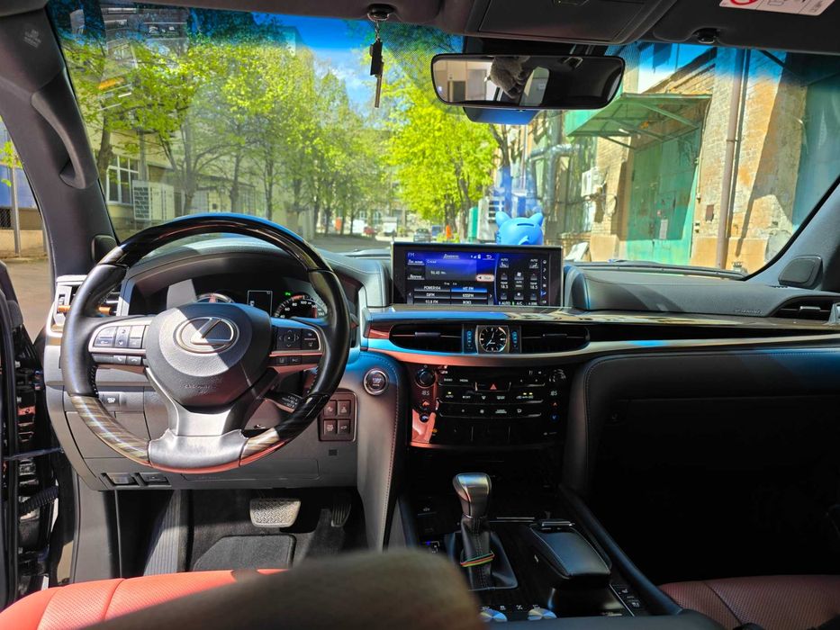 Продам LEXUS LX450
