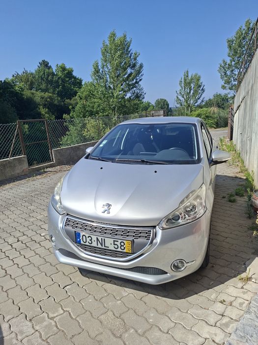 Peugeot 208 — fotografia 7