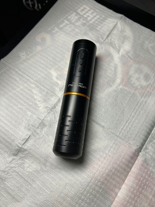 Máquina de tatuar Kwadron Equaliser Neutron 4.0 Wireless