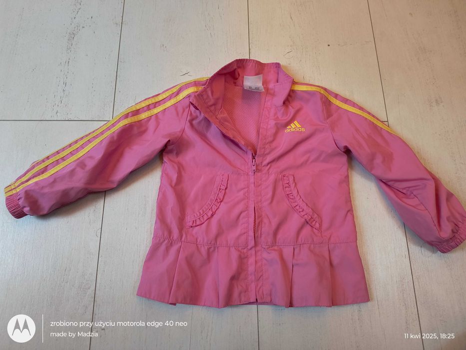 Śliczna wiatrówka Adidas