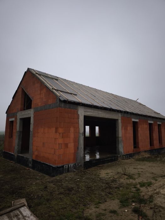 Dom na sprzedaż w stanie surowym otwartym