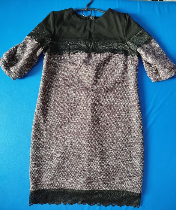 Сукня, осінь -зима, в непоганому стані