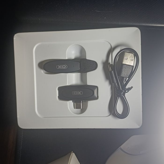 Продам безпровідний мікрофон XO--MKF08A