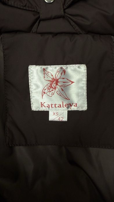 Жіноча весняна куртка Kattaleya р 42/XS