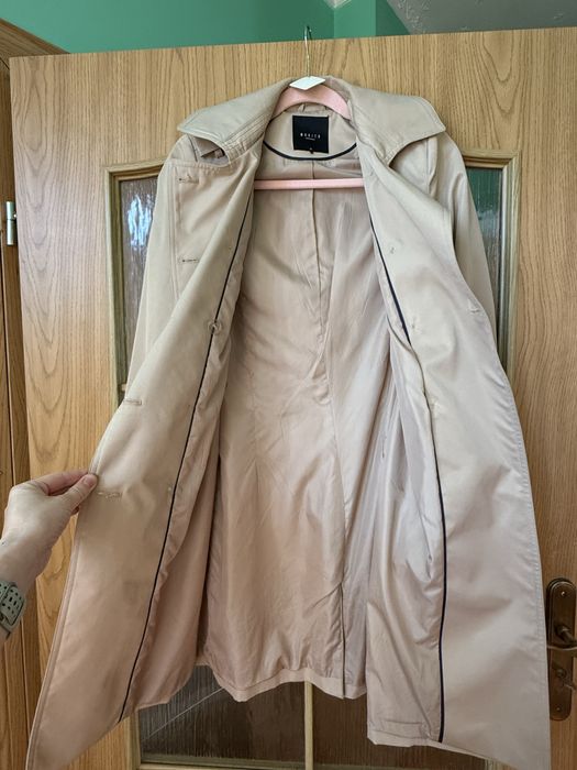 Жіночий тренч Mohito 34 розмір