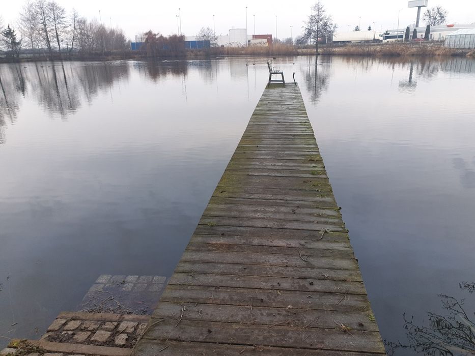 Hala 2500m2  z jeziorem