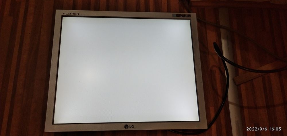 Монитор LG1719S, под ремонт или под разборку