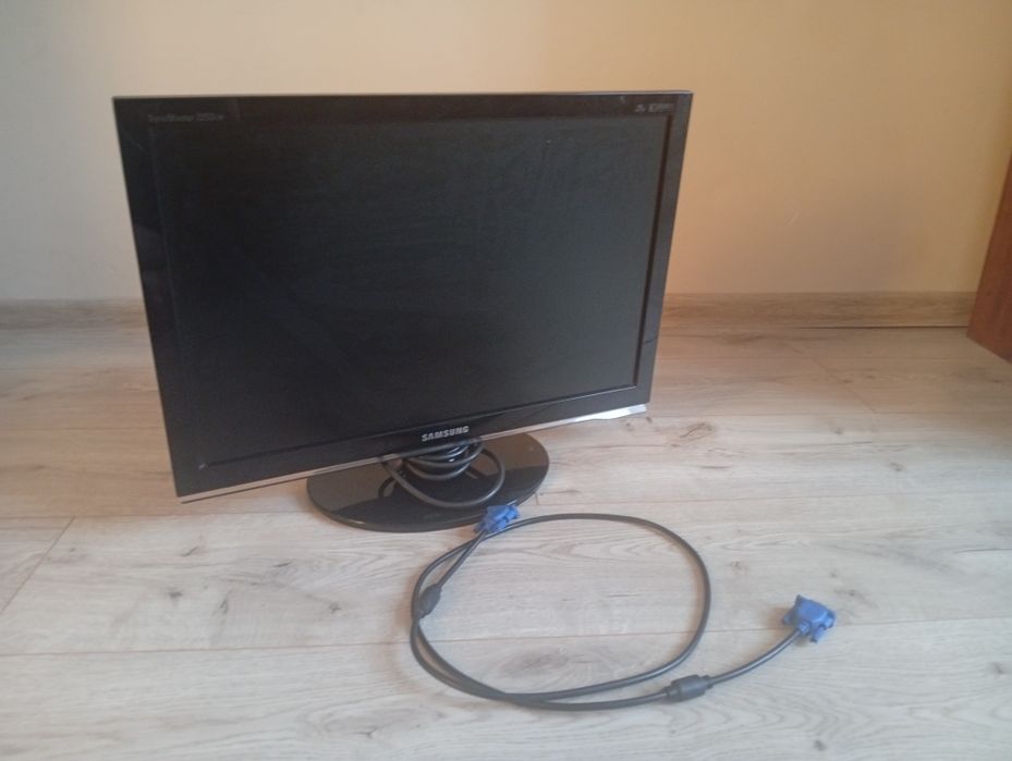 Samsung  2253 LW