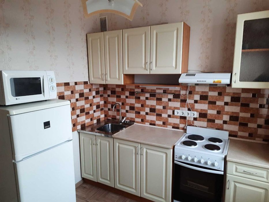 Бровари, Олімпійська, 8а