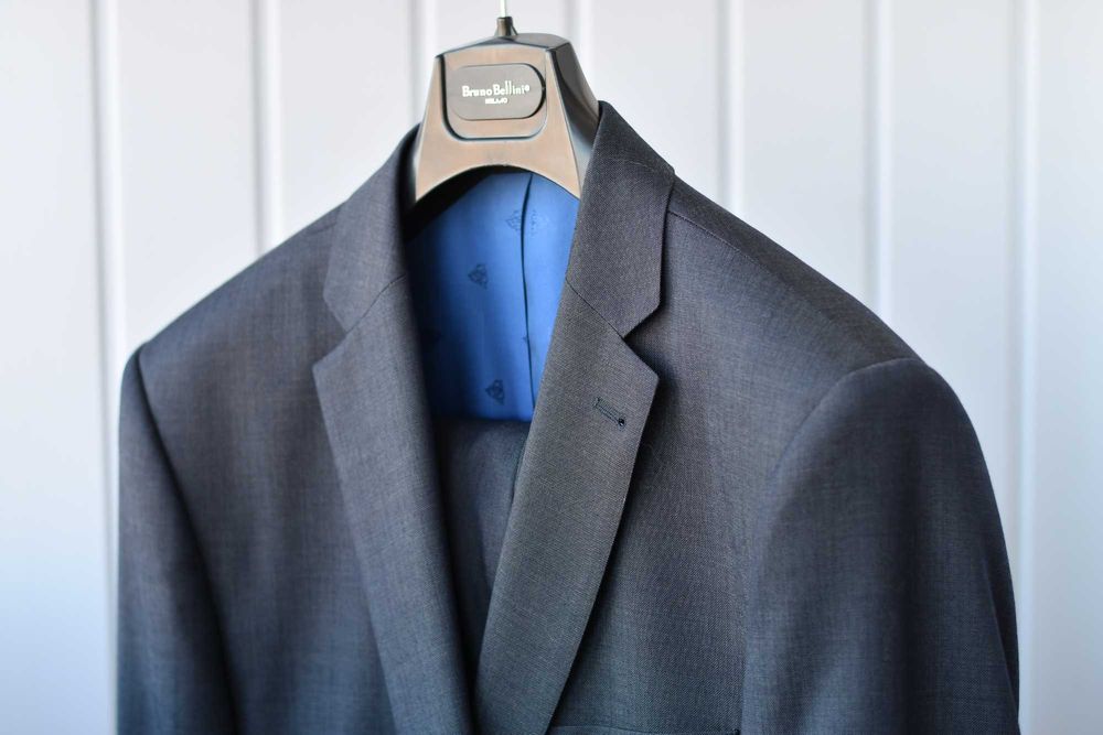 Чоловічий костюм Roy Robson, темно-сірий, практично новий.