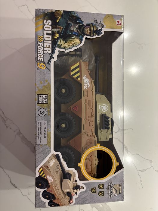 Soldier force 9 transporter opancerzony Uzywany