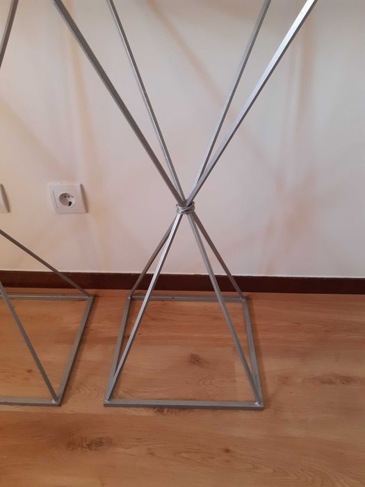 Consola / Mesa de apoio com tampo em vidro