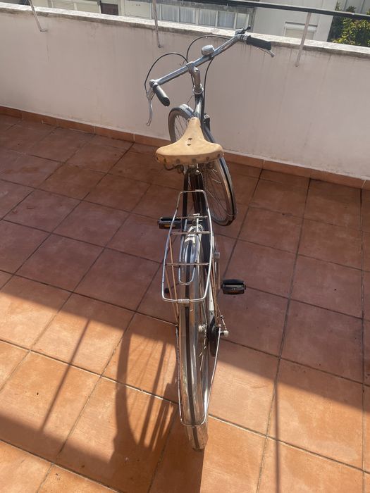 Bicicleta antiga Peugeot