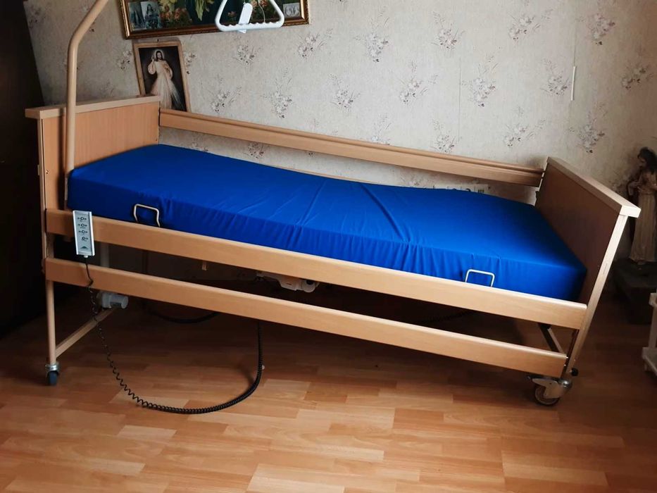 Łóżko medyczne szpitalne rehabilitacyjne koła elektryczne pilot + materac do łóżka rehabilitacyjnego gotowe odRĘKI