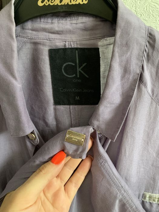 Продам сорочку Calvin Klein б/в)