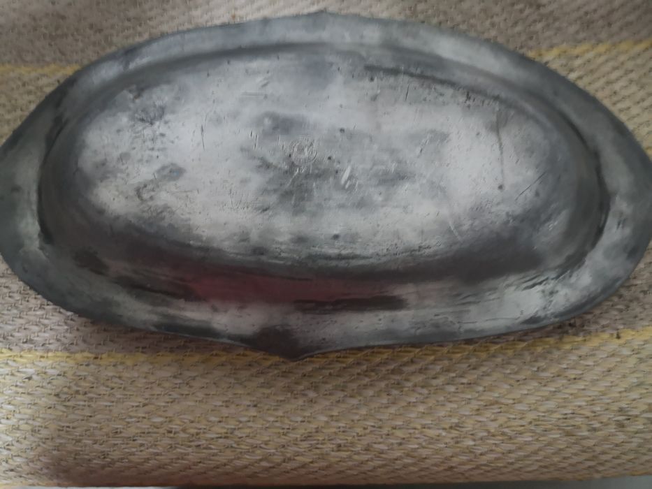 Vendo peças antigas de decoração em liga de estanho