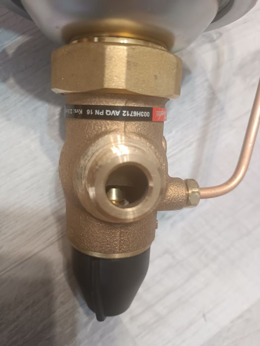 Regulator przepływu ciśnienia Danfoss 003H6712 - AVQ, PN 16, DN 15