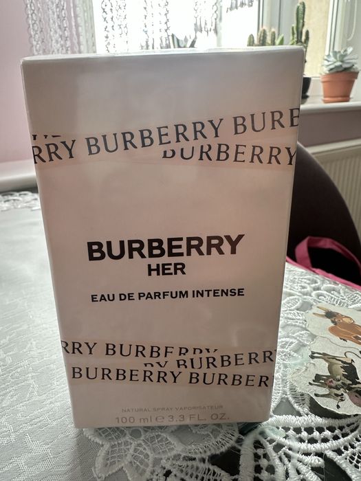 Perfumy Burberry Her Parfum Intense