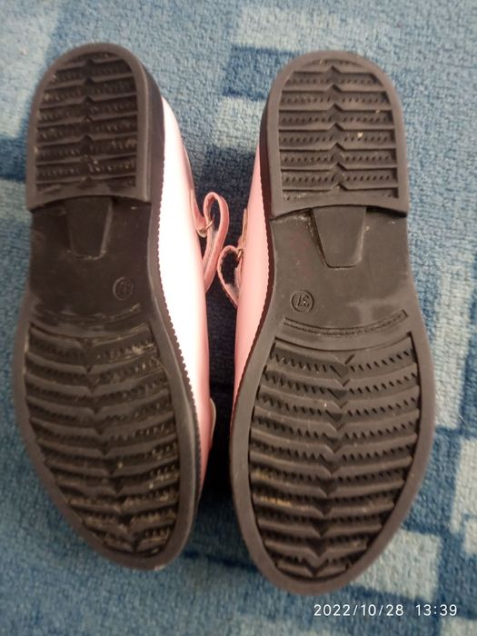 Туфельки для дівчинки