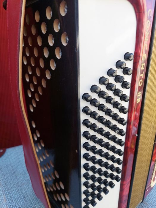 Hohner Concerto IIB 72 basy