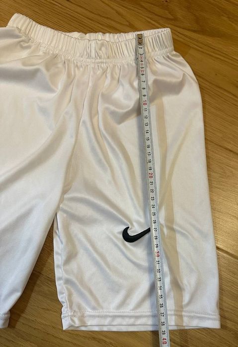 Дитячі білі футбольні шорти Nike Liverpool FC 2022/23 на 12-15 років