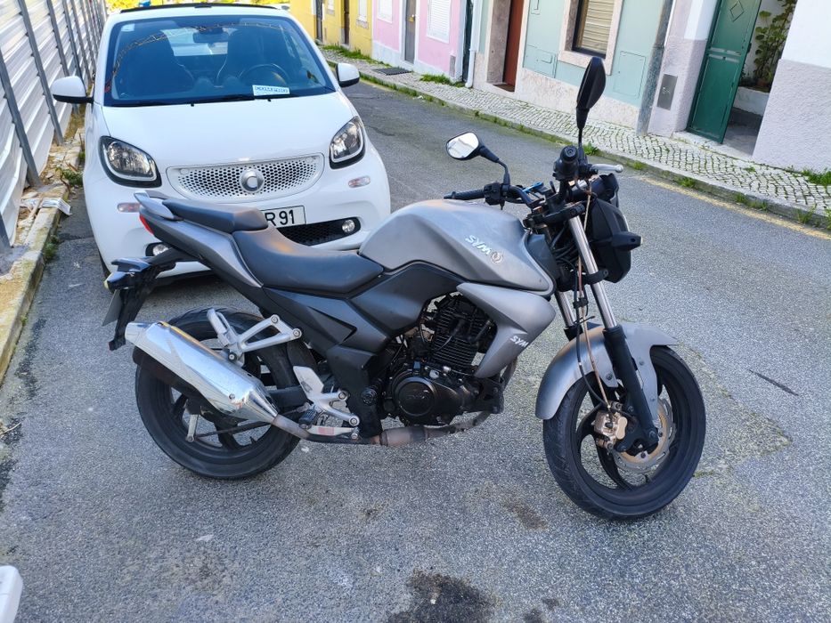 Moto Sym 125 cc.