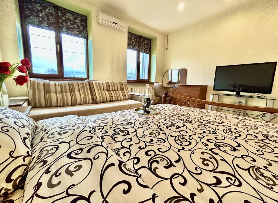 (4)Квартира посуточно с Джакузи , 17 Больница , Прос.Героев Харькова