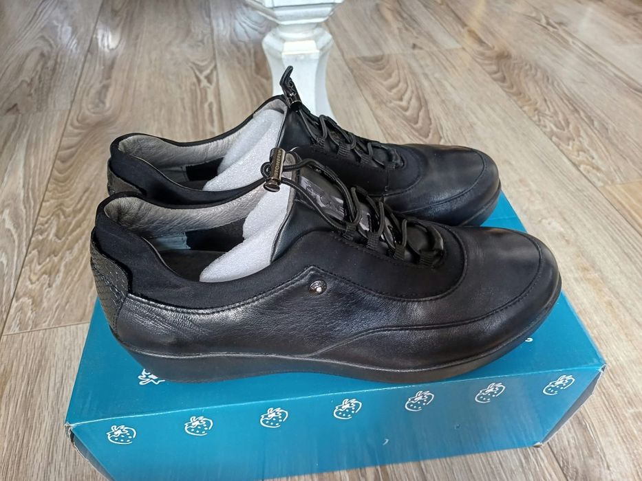 Czarne skórzane adidasy sneakersy damskie Stonefly rozm 39.