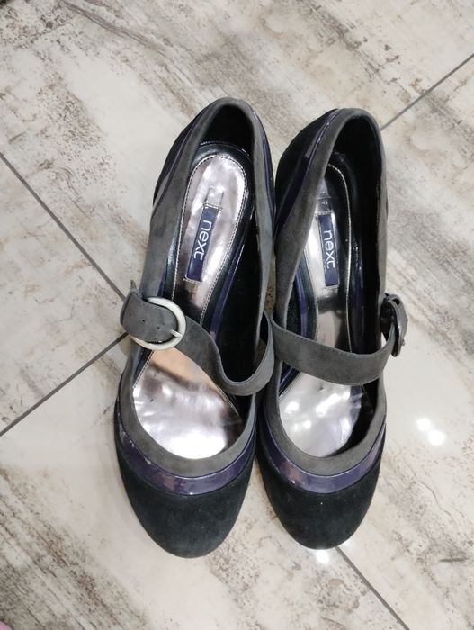 Buty damskie na obcasie