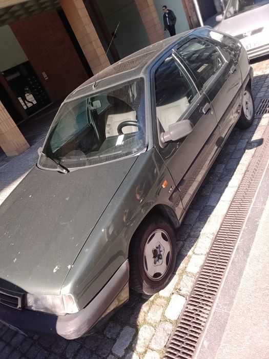 Vendo citroen az gasolina 1,4 de 94 ótimo carro anda diariamente
