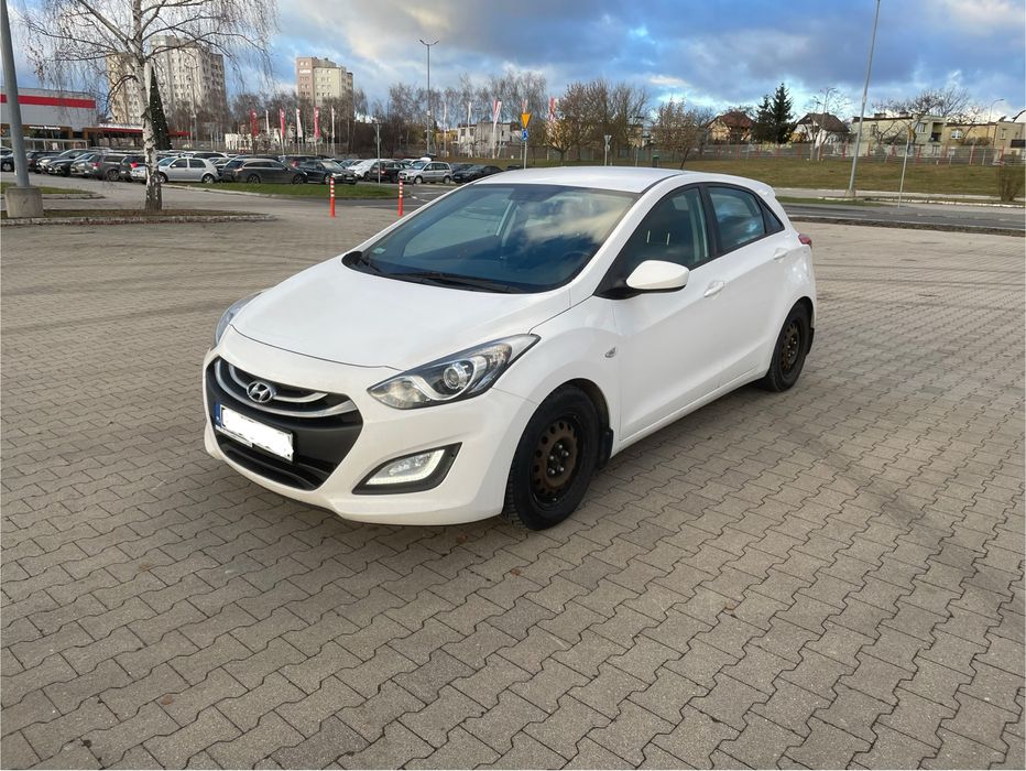 Hyundai i30 1.6 110km diesel salon pl bezwypadkowy,serwis ASO do konca