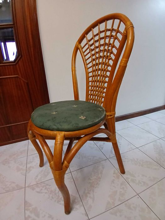 Cadeiras de restaurante