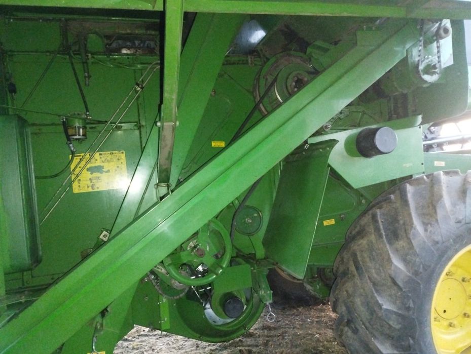 Продам комбайн John Deere 1042