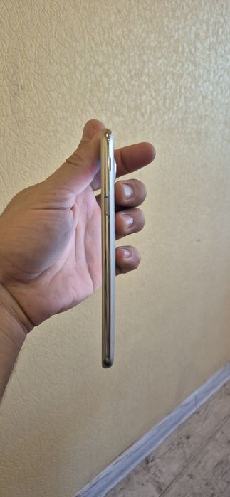 Samsung j7 neo хорошее состояние