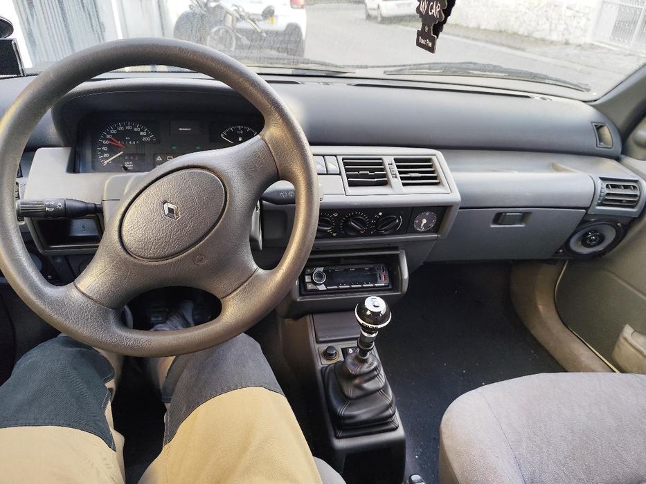Vendo Renault Clio 1.9D