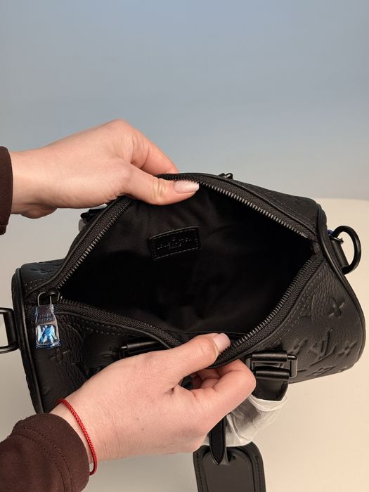 Сумка Louis Vuitton Keepall Bandouliere 25 Monogram Empreinte Black