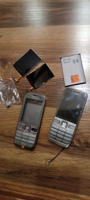 Nokia e52 oryginalna bateria i druga obudowa