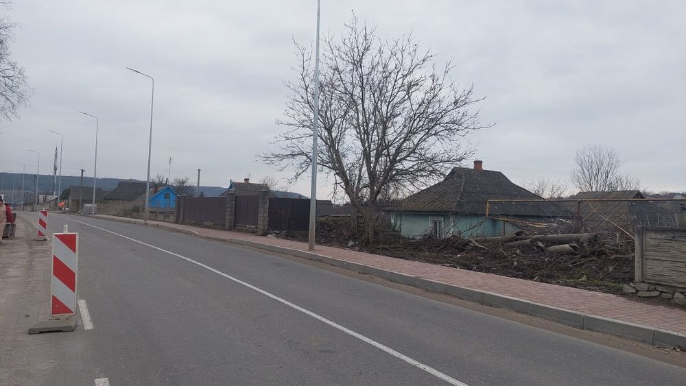 Продам 8 соток. Вул.І.Франка,26.