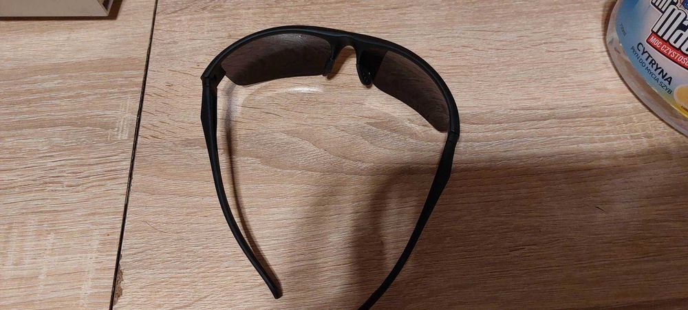 okulary przeciwsłoneczne