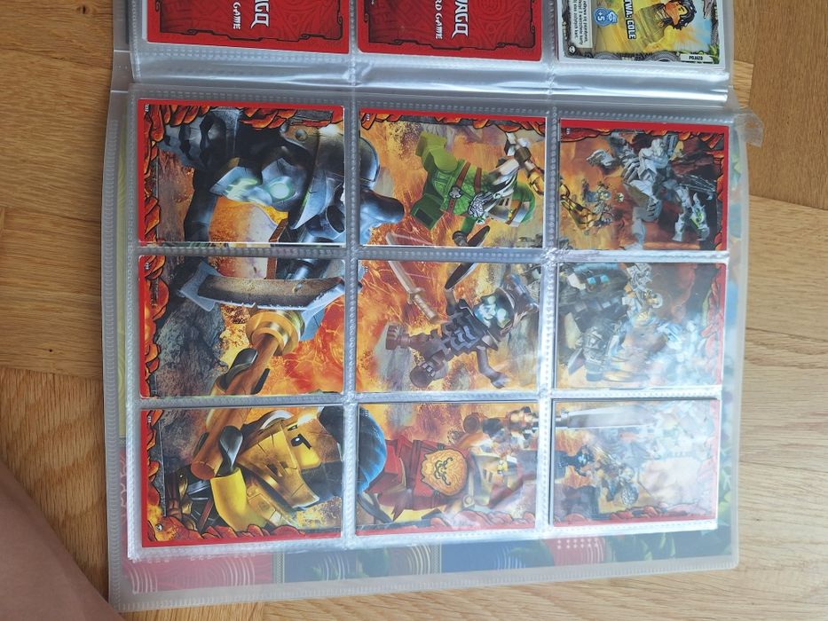 Album kolekcionerski z kartami lego ninjago