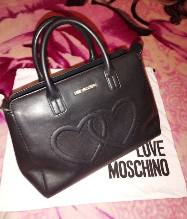 Mala de senhora Love Moschino.