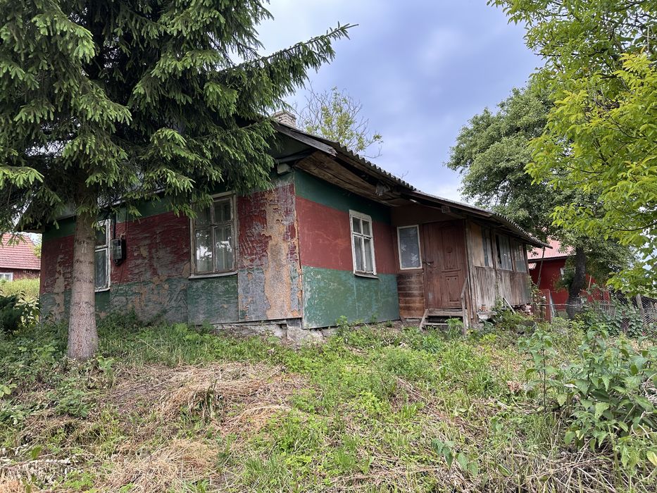 Продається будинок Підключене світло (три фази), газ,город і сад